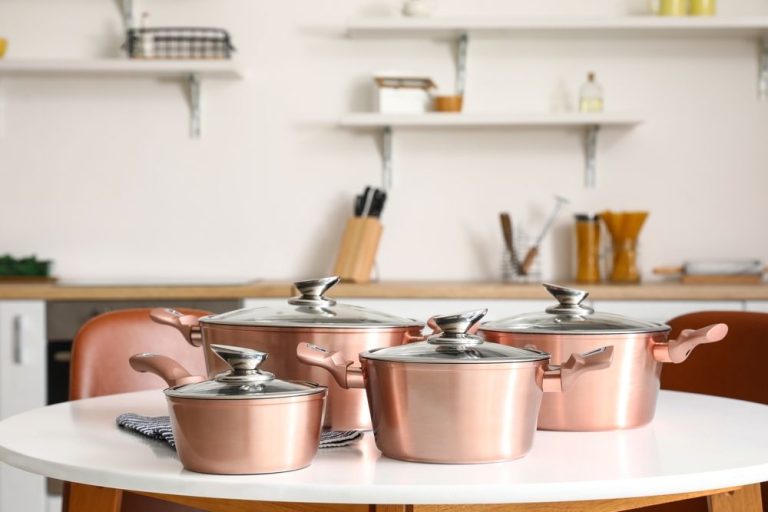 A Healthy Guide to Buying Cookware